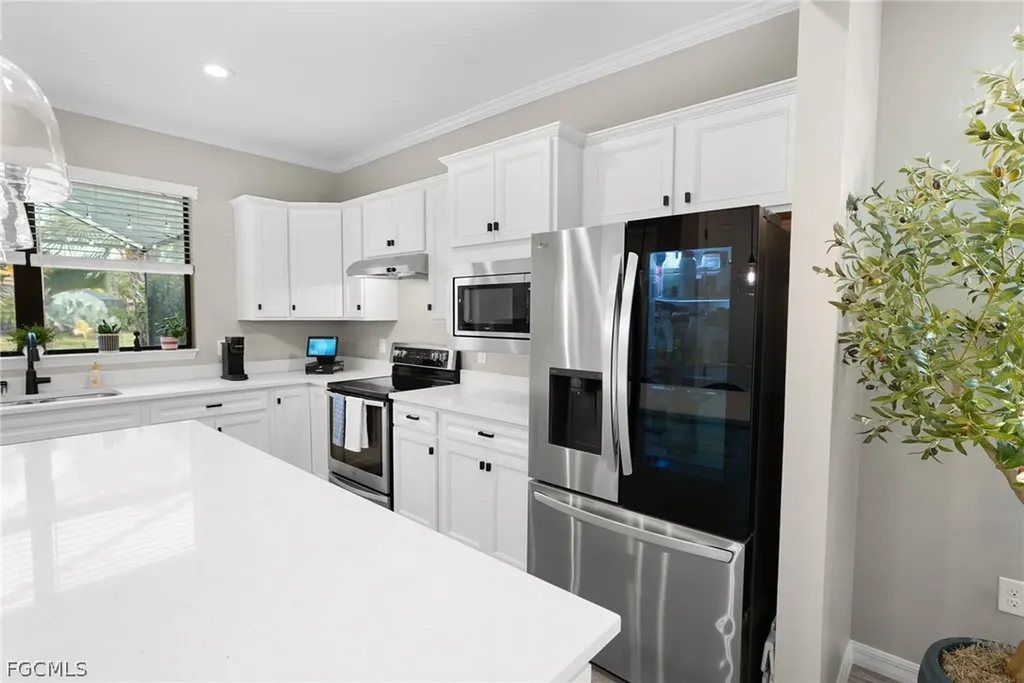 10804 Glenhurst Street Fort Myers FL 33913