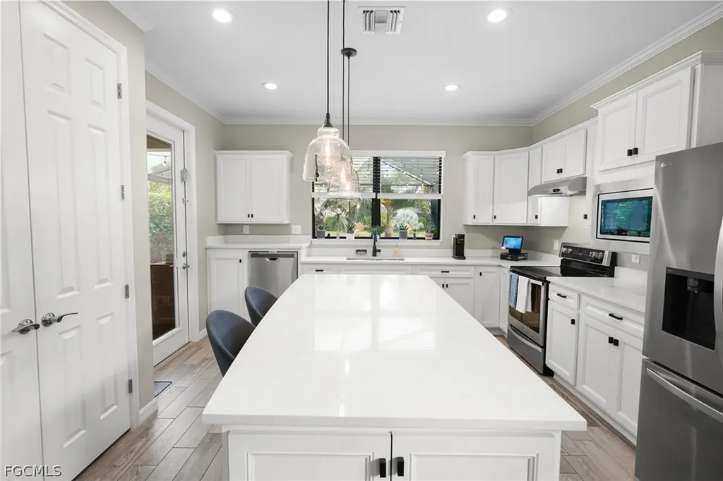 10804 Glenhurst Street Fort Myers FL 33913