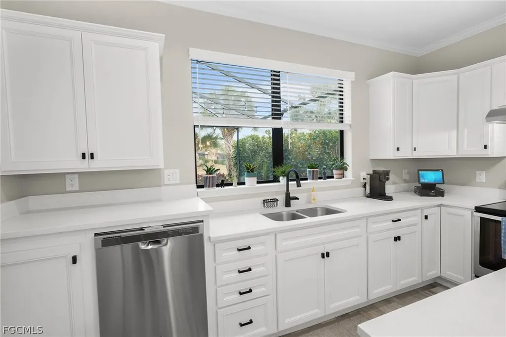 10804 Glenhurst Street Fort Myers FL 33913