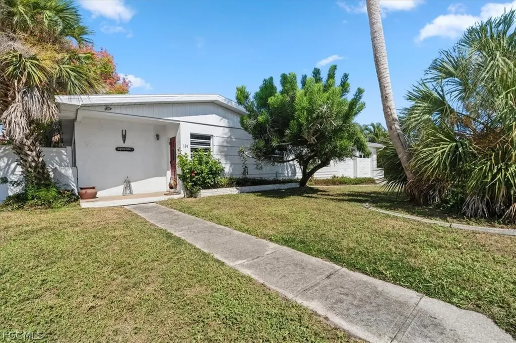 124 Leland Street SE Port Charlotte FL 33952
