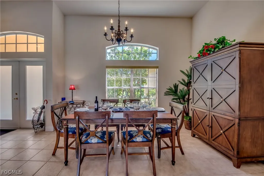 5244 Willow Court Cape Coral FL 33904