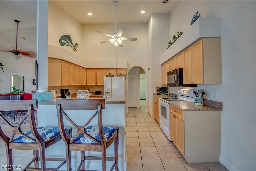 5244 Willow Court Cape Coral FL 33904
