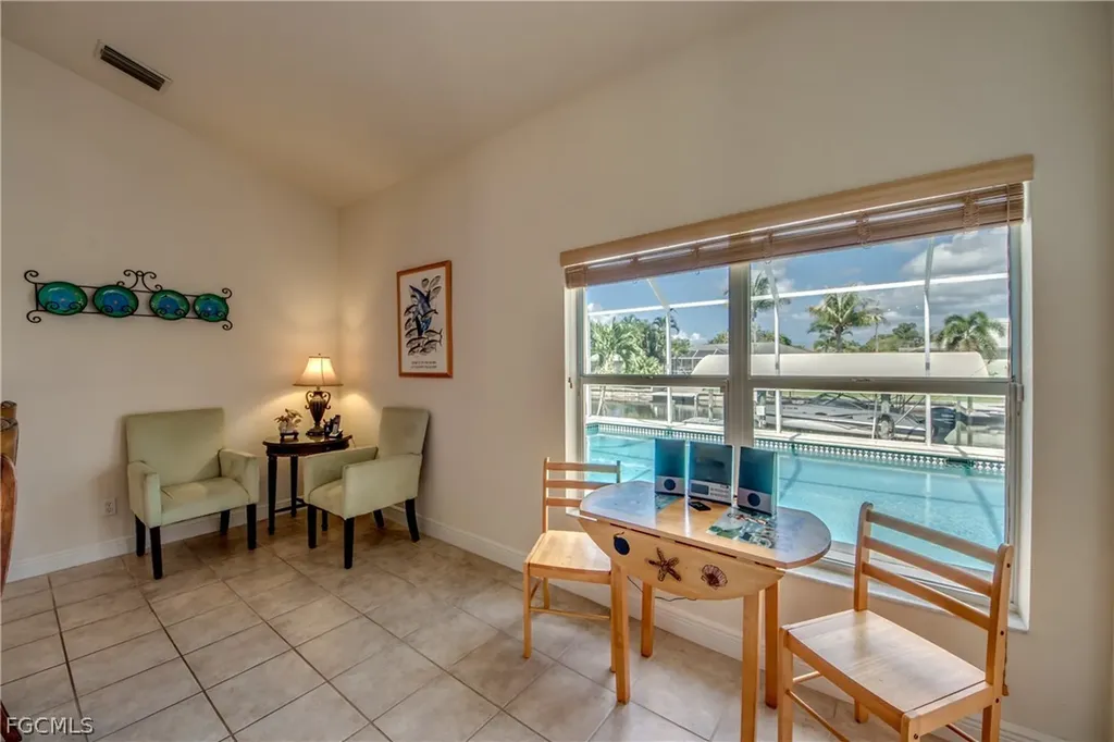 5244 Willow Court Cape Coral FL 33904
