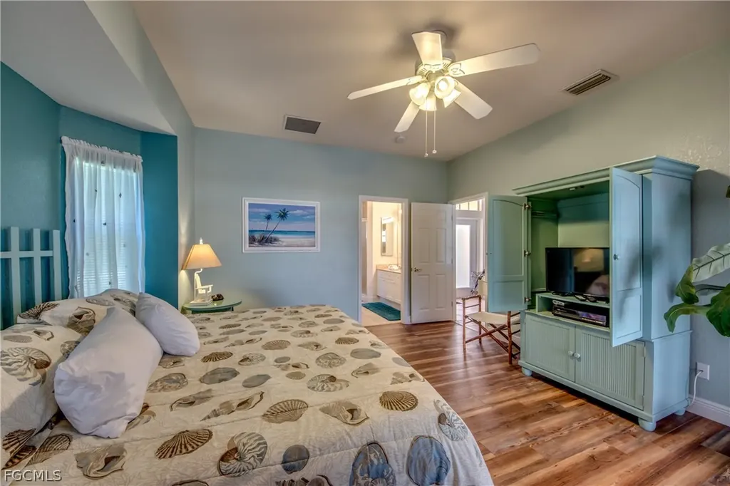 5244 Willow Court Cape Coral FL 33904