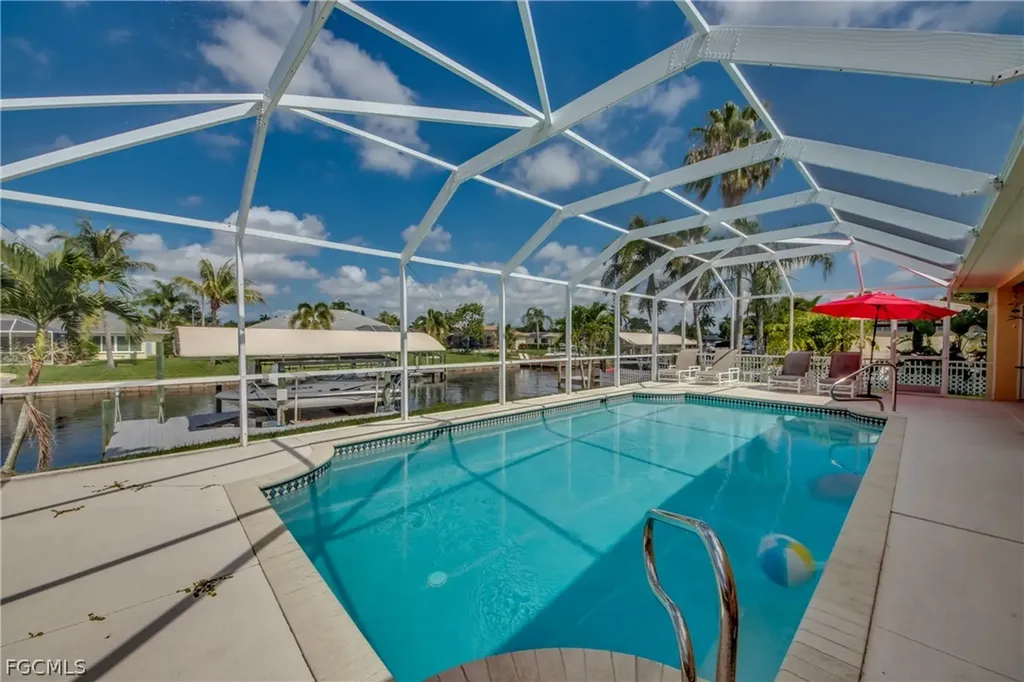 5244 Willow Court Cape Coral FL 33904