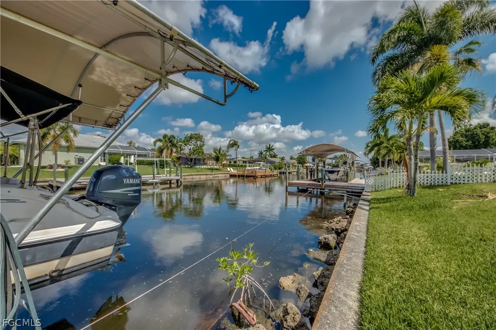 5244 Willow Court Cape Coral FL 33904