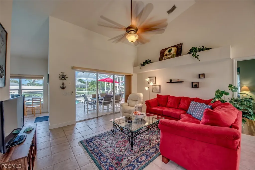 5244 Willow Court Cape Coral FL 33904