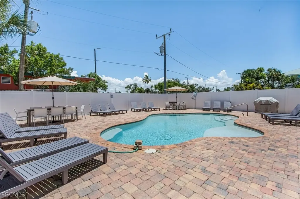 2633 Estero Boulevard Fort Myers Beach FL 33931