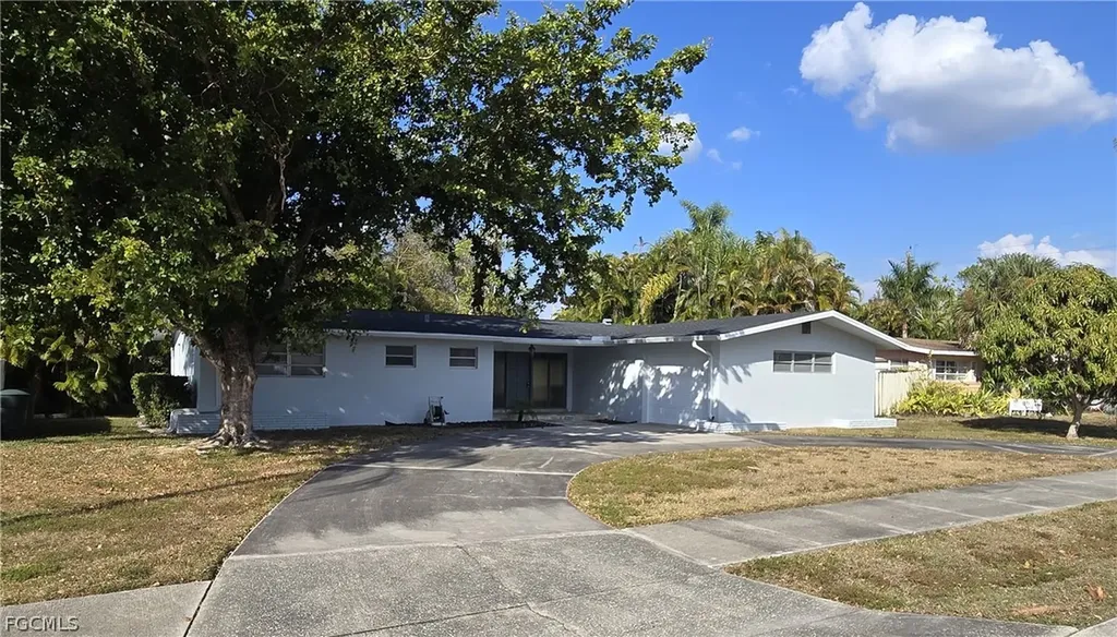 1557 Moreno Avenue Fort Myers FL 33901
