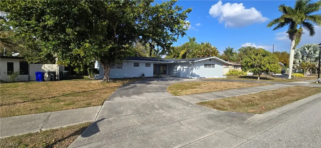 1557 Moreno Avenue Fort Myers FL 33901