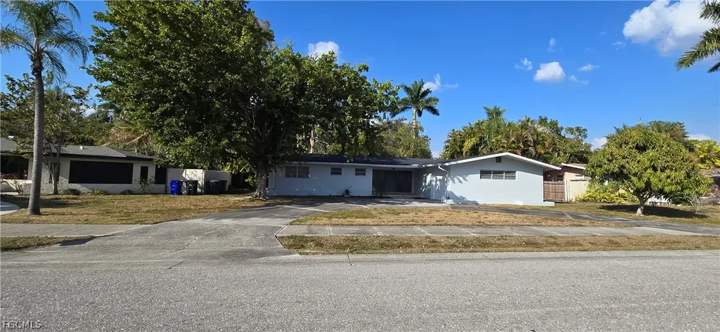 1557 Moreno Avenue Fort Myers FL 33901