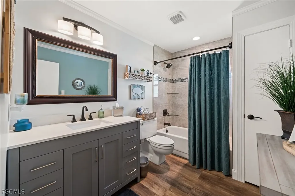 3364 N Key Drive North Fort Myers FL 33903