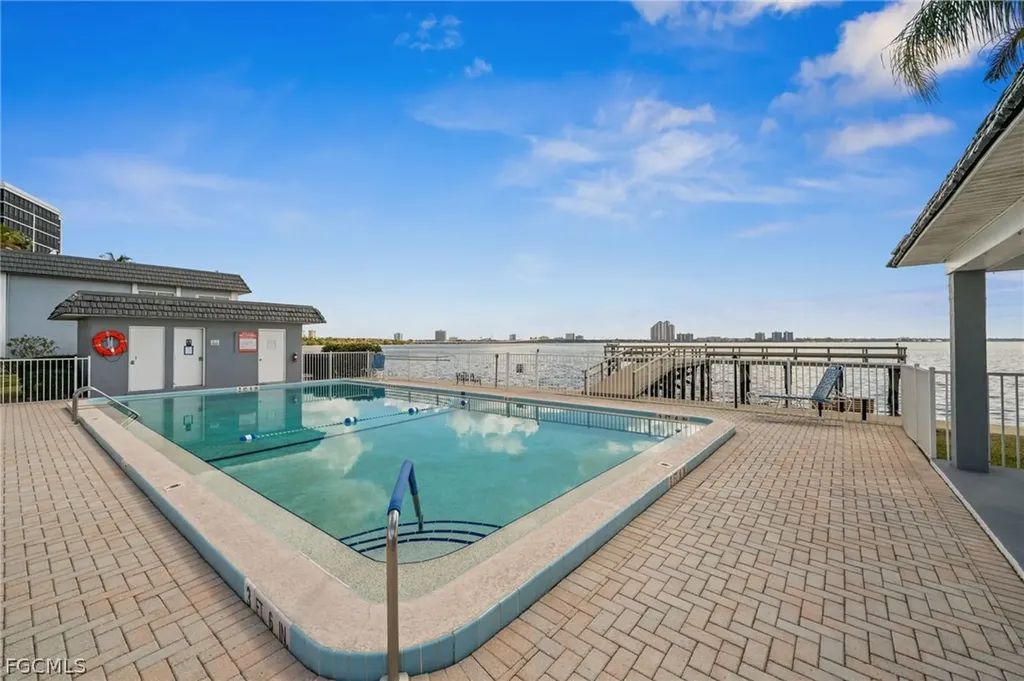 3364 N Key Drive North Fort Myers FL 33903