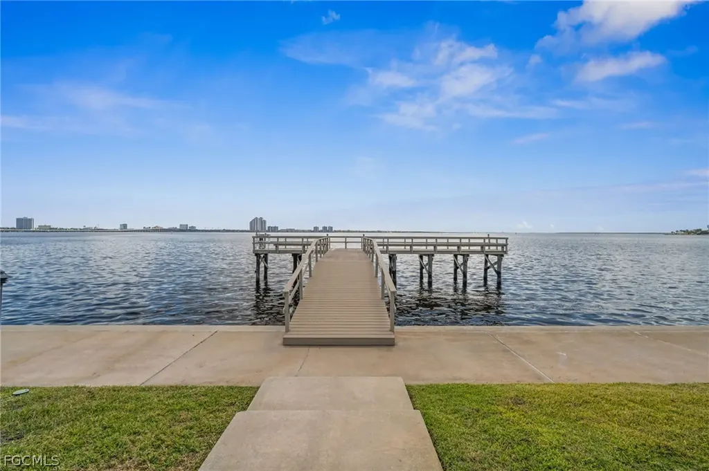 3364 N Key Drive North Fort Myers FL 33903