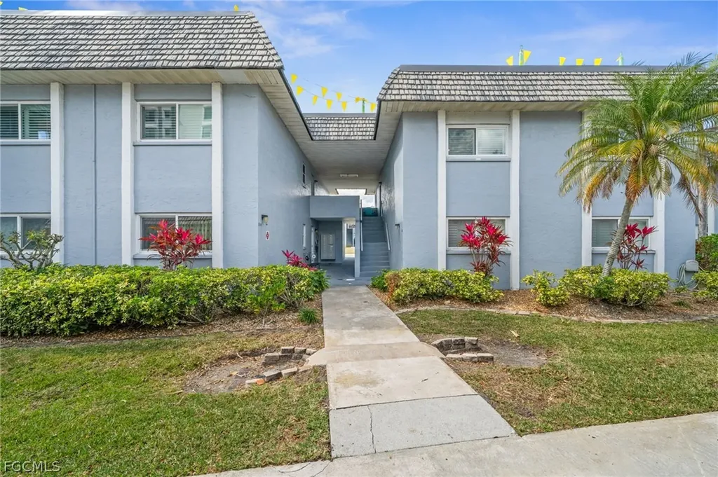 3364 N Key Drive North Fort Myers FL 33903