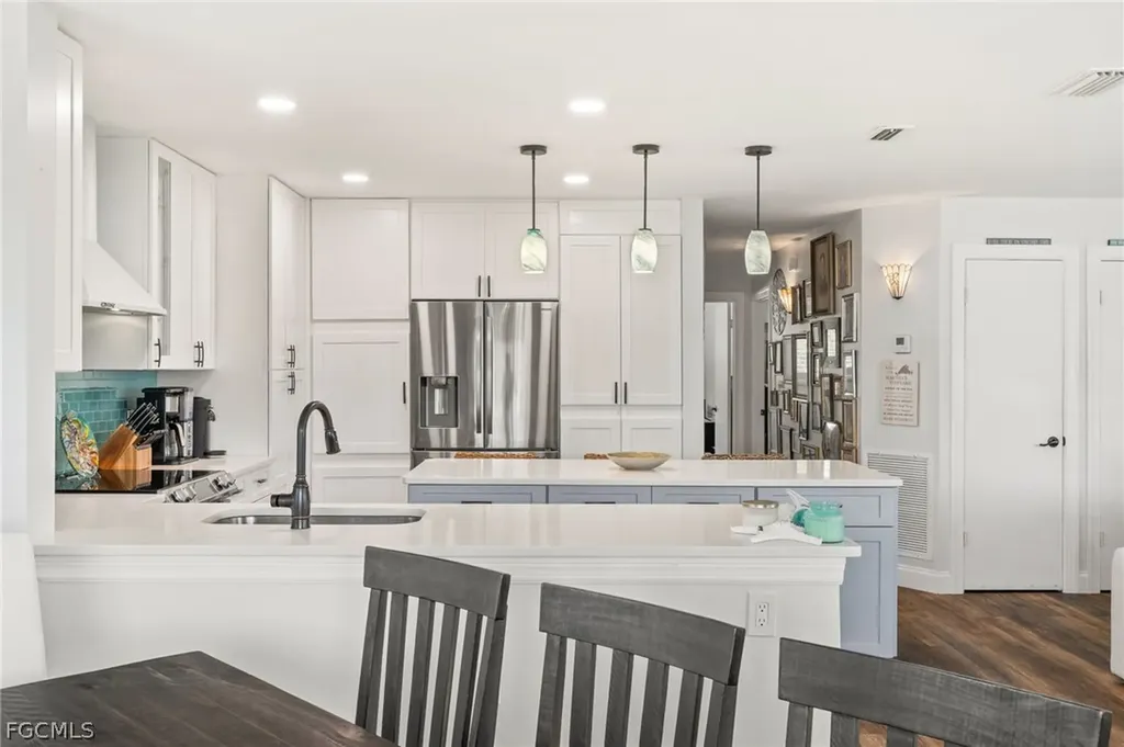 3364 N Key Drive North Fort Myers FL 33903
