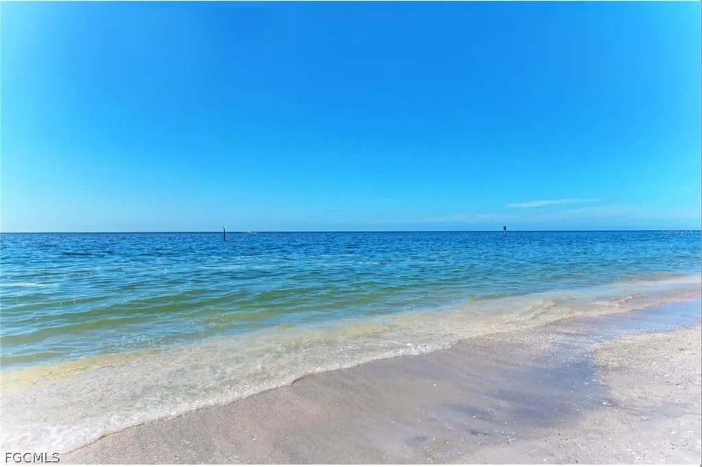 9384 Portillo Avenue Englewood FL 34224