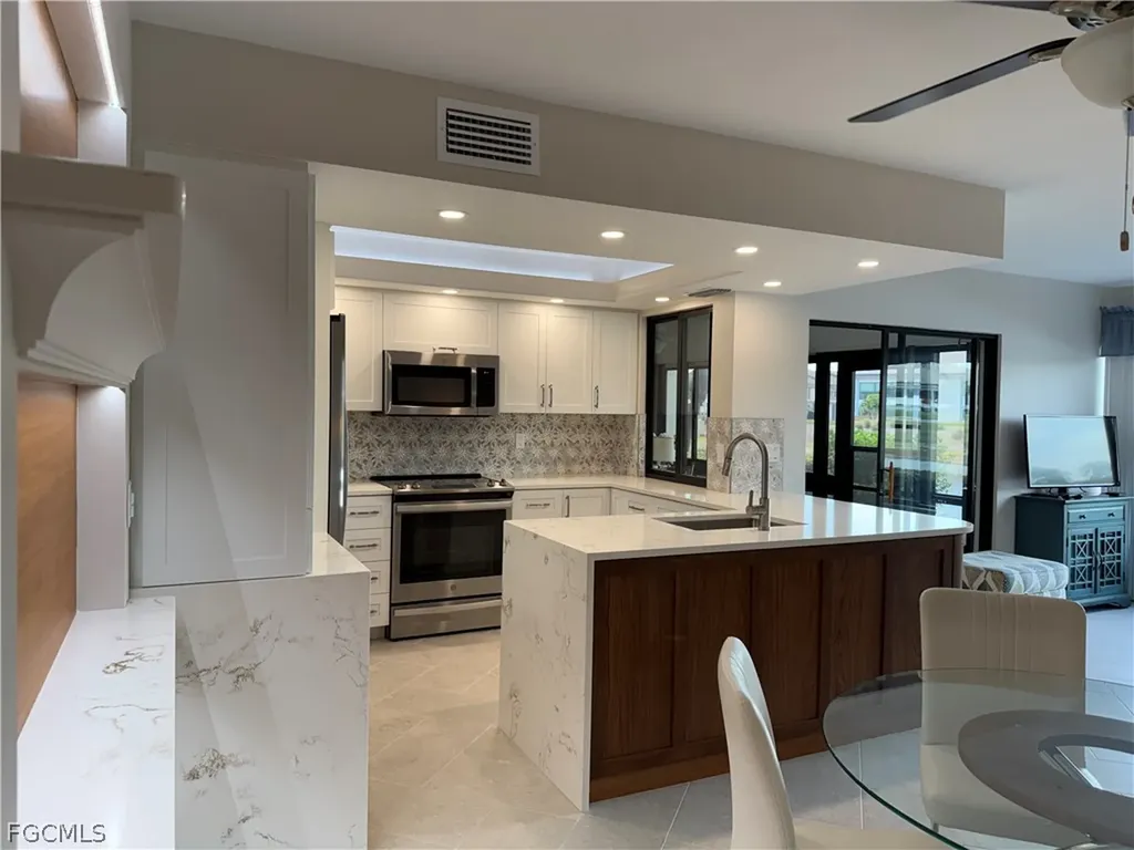 5850 Trailwinds Drive Fort Myers FL 33907