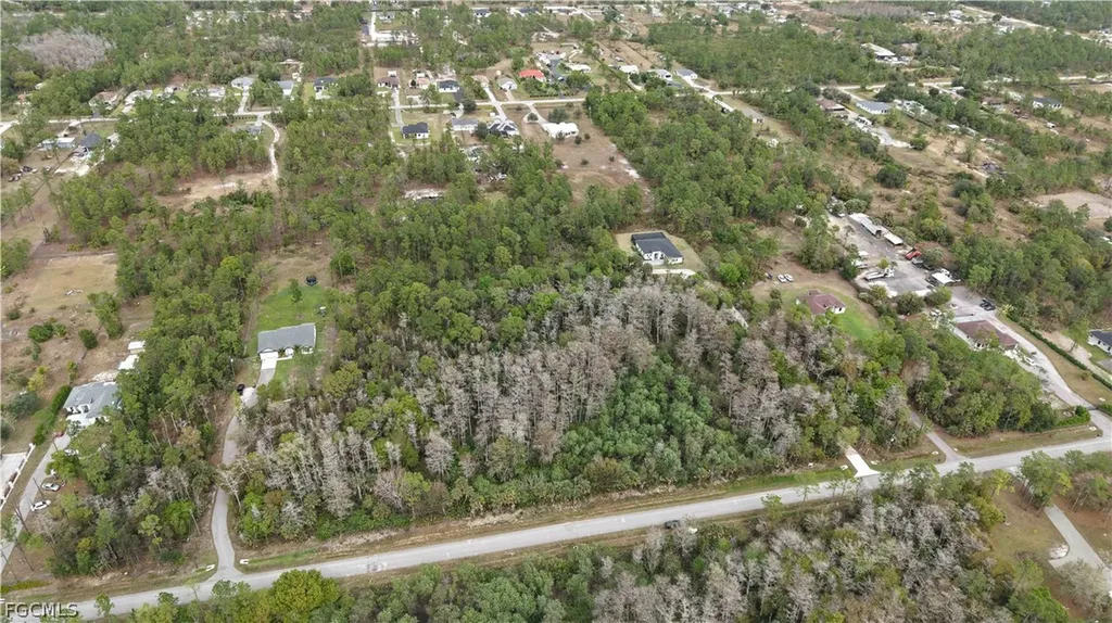 52ND Avenue NE Naples FL 34120