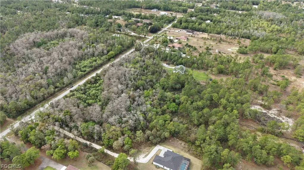 52ND Avenue NE Naples FL 34120