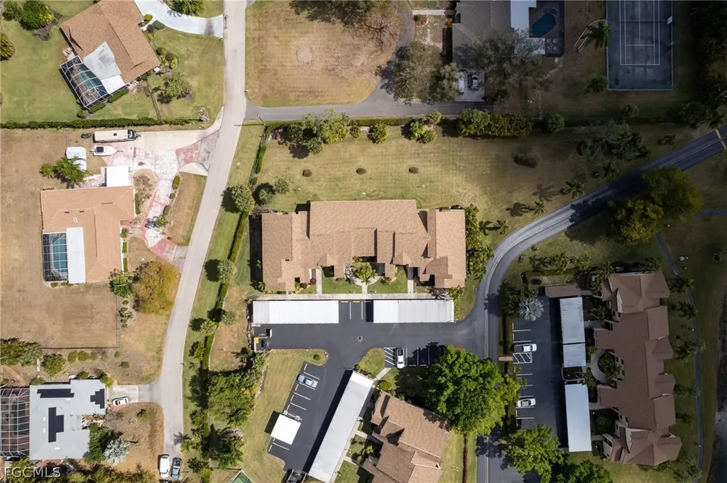 8366 Charter Club Circle Fort Myers FL 33919