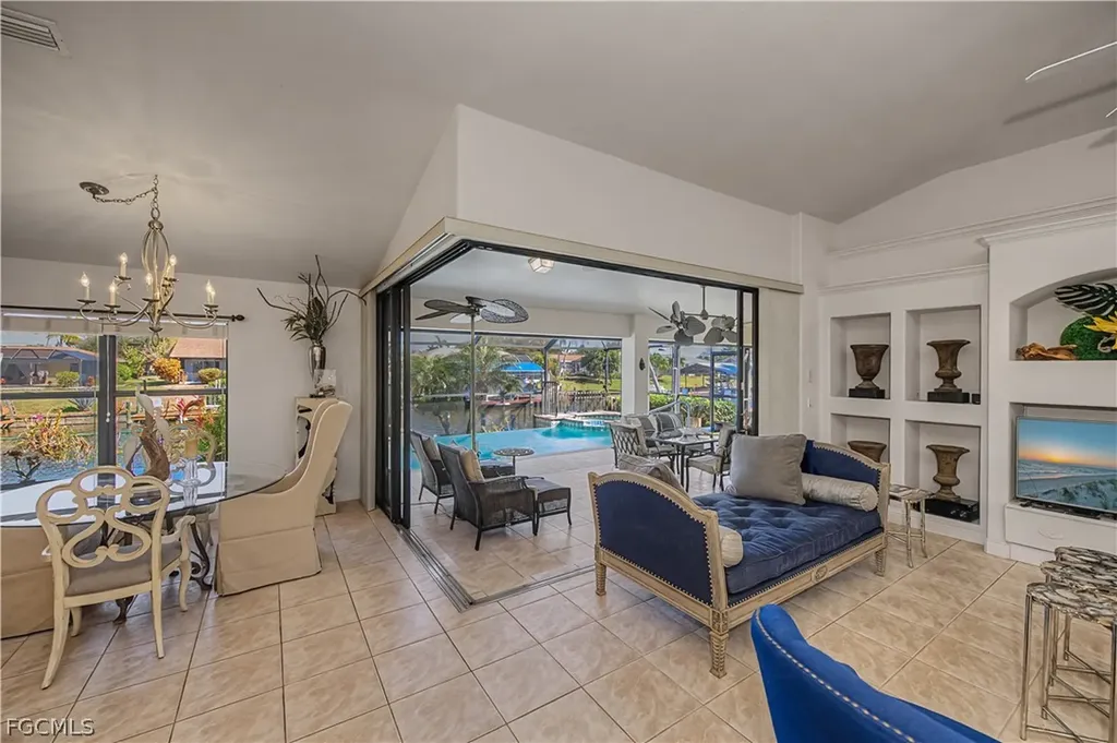 3229 SE 1st Court Cape Coral FL 33904