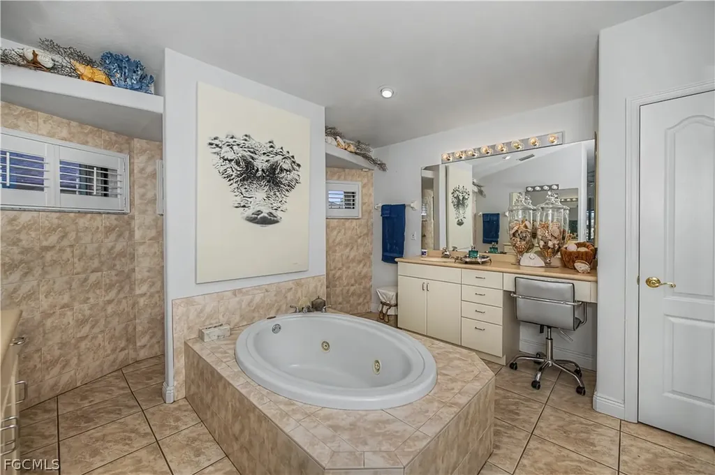 3229 SE 1st Court Cape Coral FL 33904