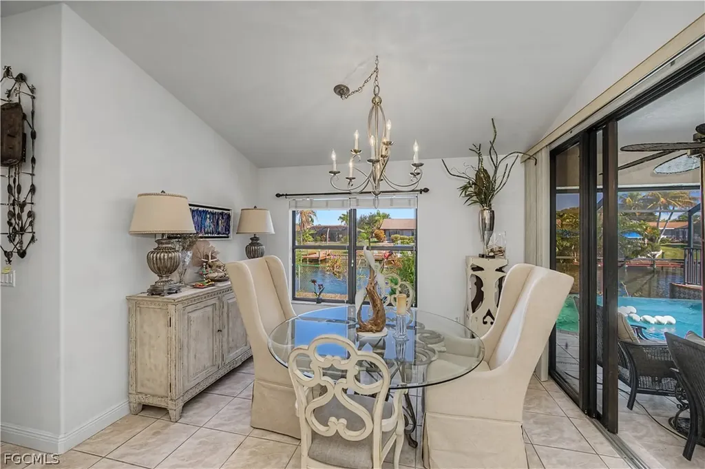 3229 SE 1st Court Cape Coral FL 33904