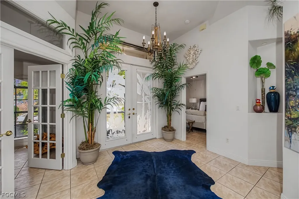 3229 SE 1st Court Cape Coral FL 33904