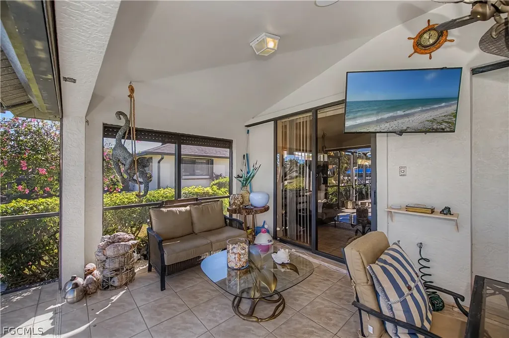3229 SE 1st Court Cape Coral FL 33904