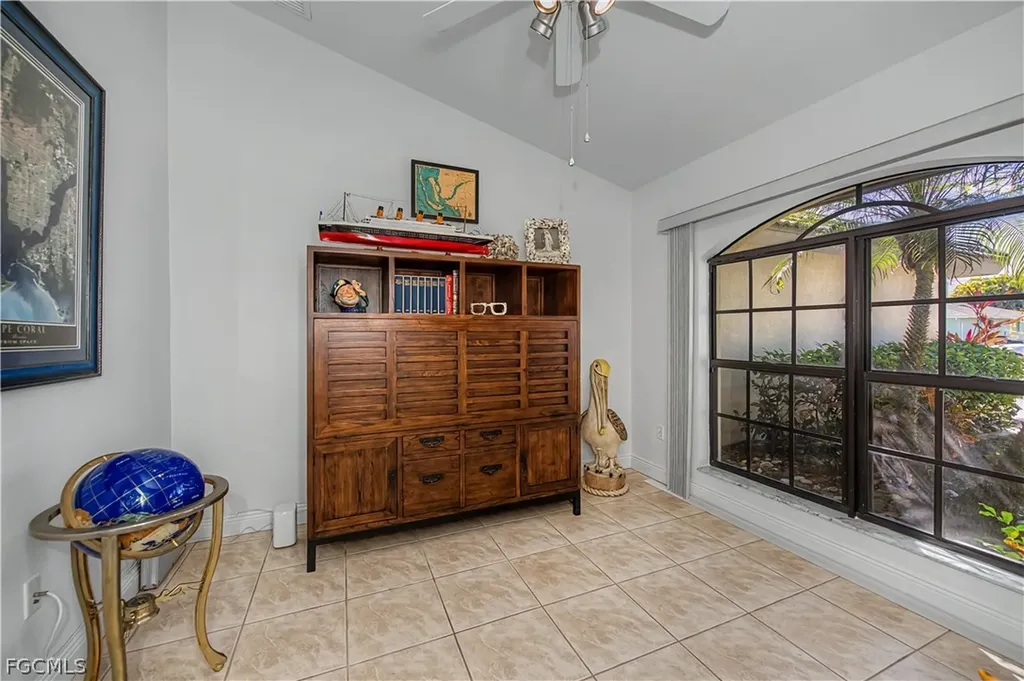3229 SE 1st Court Cape Coral FL 33904