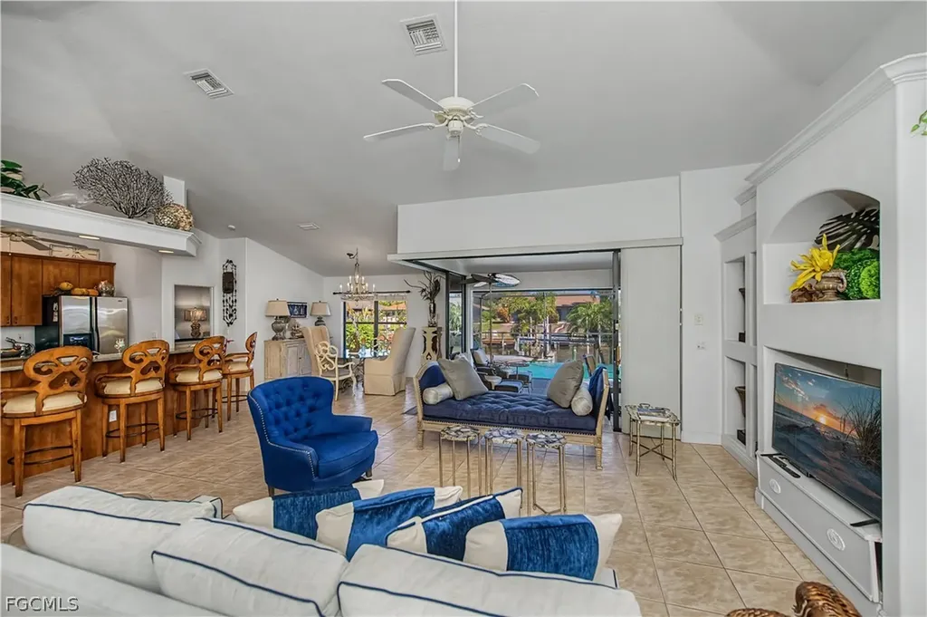 3229 SE 1st Court Cape Coral FL 33904