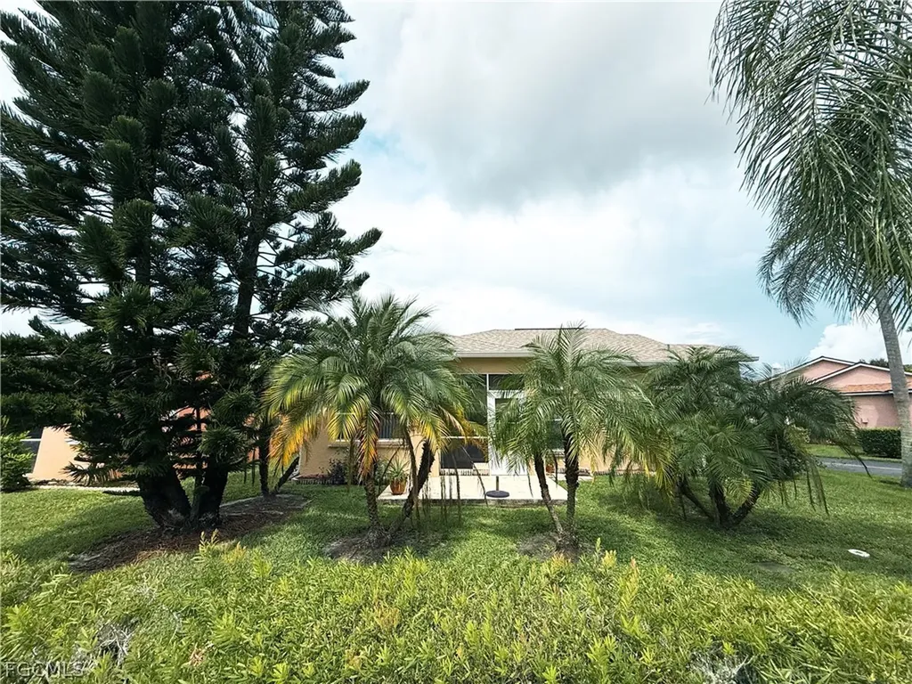 10744 Blue Bimini Circle Estero FL 33928