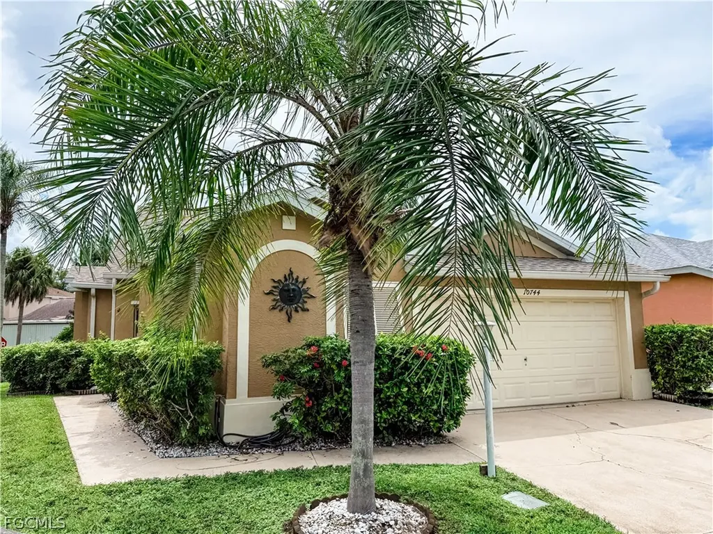 10744 Blue Bimini Circle Estero FL 33928