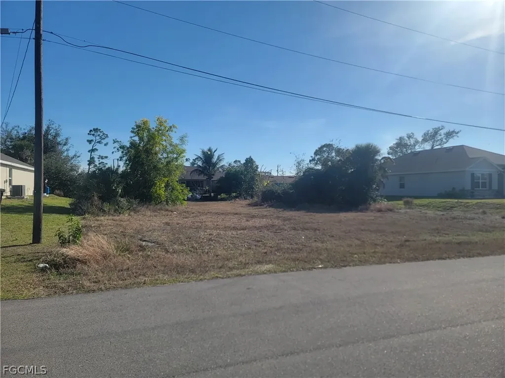 2904 NW 19th Terrace Cape Coral FL 33993