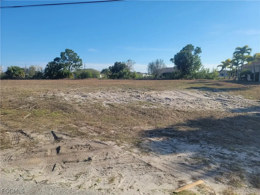 1126 NW 18th Terrace Cape Coral FL 33993