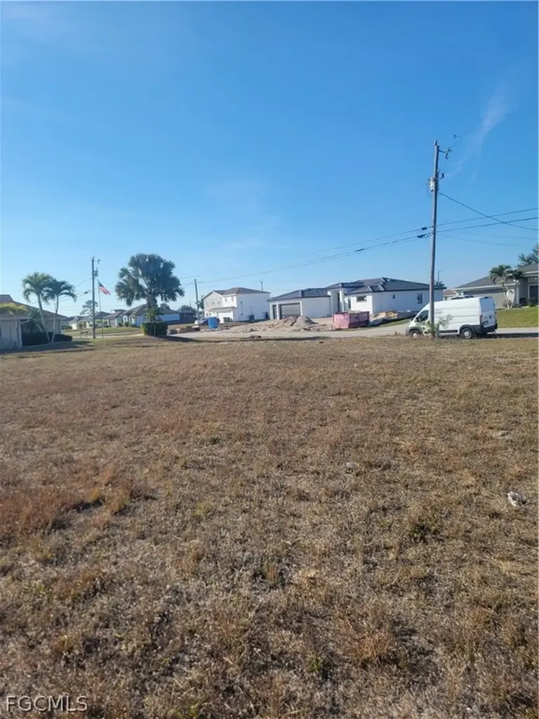 1126 NW 18th Terrace Cape Coral FL 33993