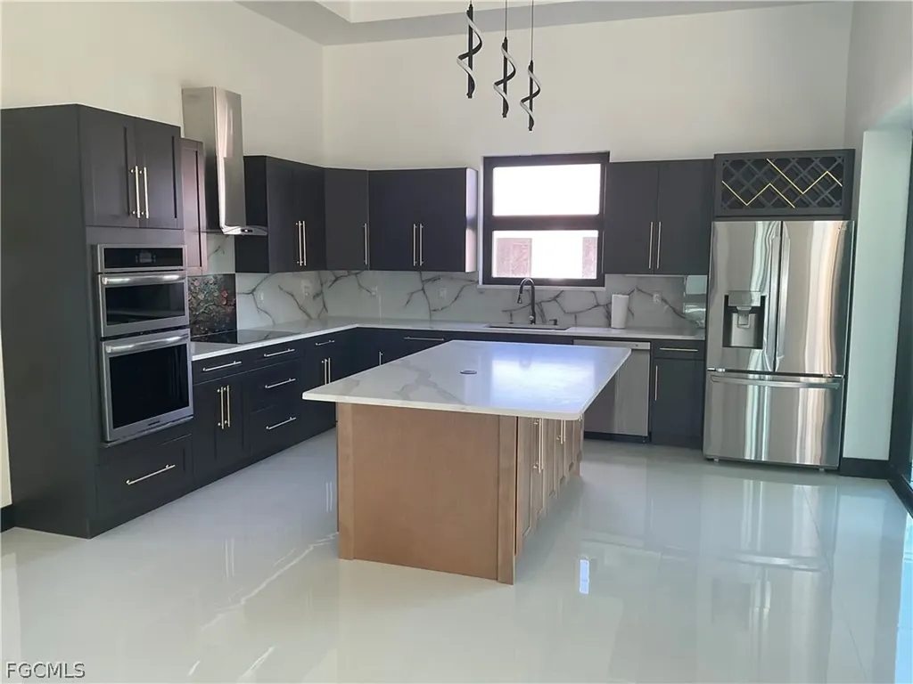 113 SW 37th Avenue Cape Coral FL 33991