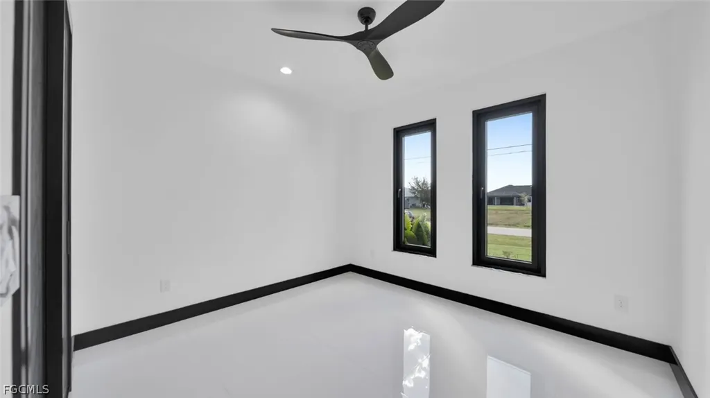 113 SW 37th Avenue Cape Coral FL 33991