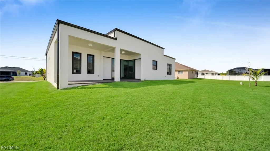 113 SW 37th Avenue Cape Coral FL 33991