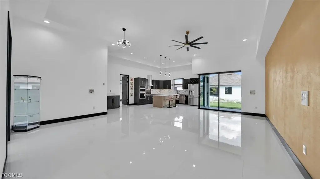 113 SW 37th Avenue Cape Coral FL 33991