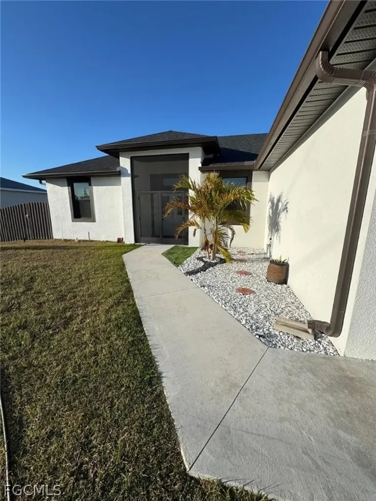 3726 11th Street W Lehigh Acres FL 33971