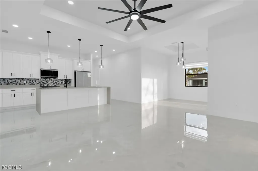 3917 33rd Street SW Lehigh Acres FL 33976