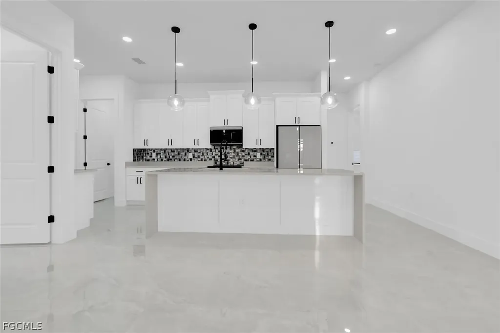 3917 33rd Street SW Lehigh Acres FL 33976