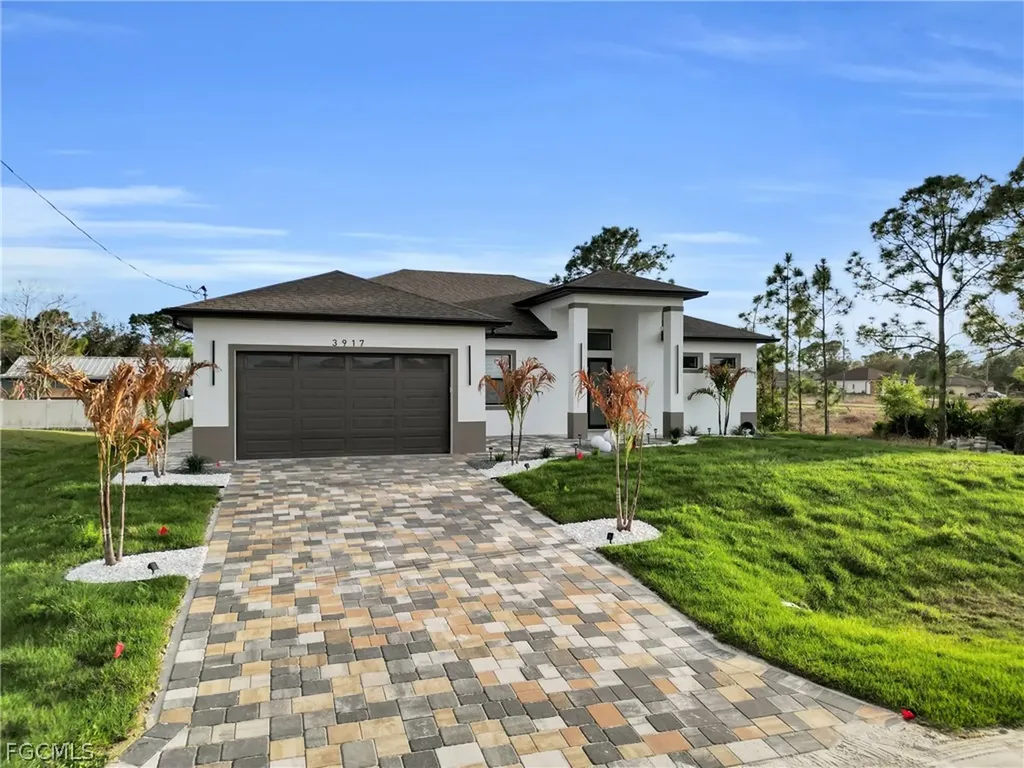 3917 33rd Street SW Lehigh Acres FL 33976