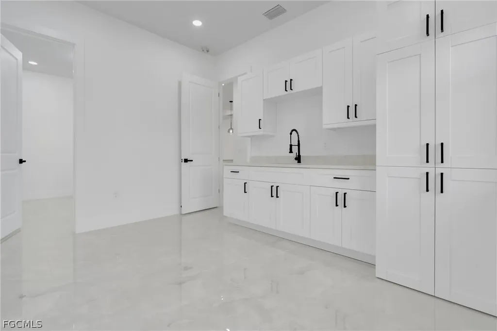 3917 33rd Street SW Lehigh Acres FL 33976