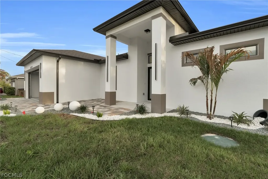 3917 33rd Street SW Lehigh Acres FL 33976