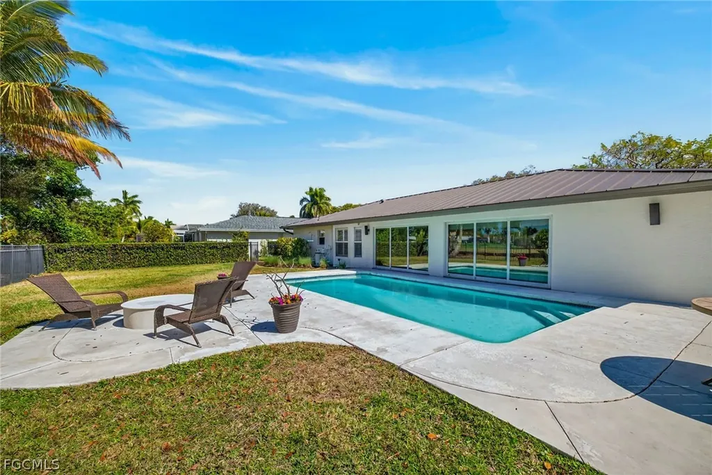 5336 Chippendale Circle W Fort Myers FL 33919