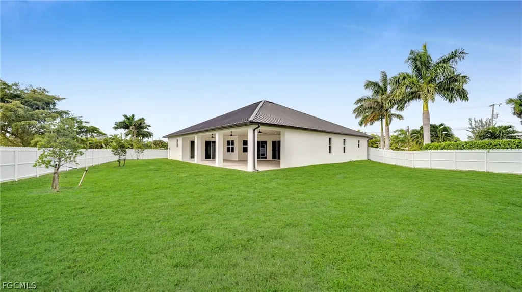 1726 SW 36th Terrace Cape Coral FL 33914