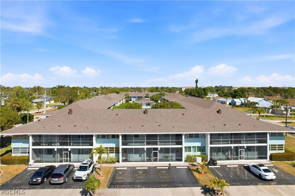 403 SE 43rd Terrace Cape Coral FL 33904